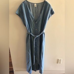 H&M Mama Maternity Chambray denim dress size Medium